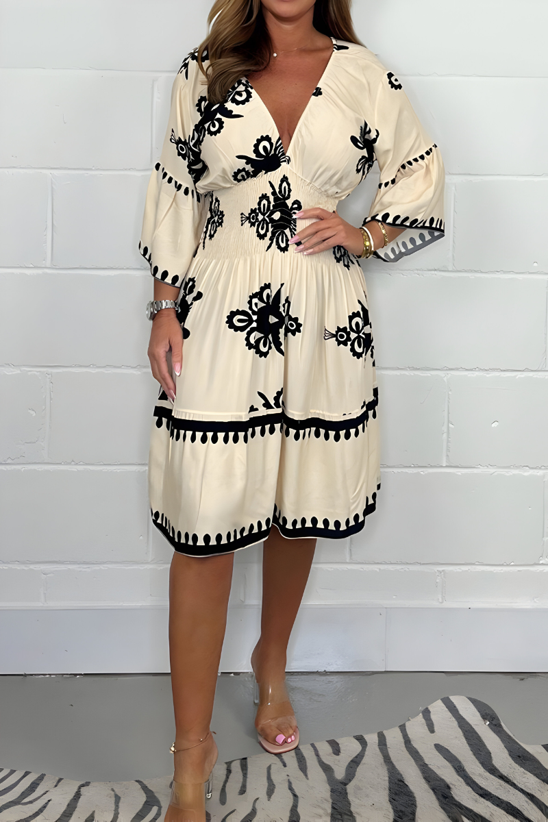 LUNA | Korte Boho Bloemenjurk met Flatterende Snit voor Elegante Vakantie- of Evenementlook