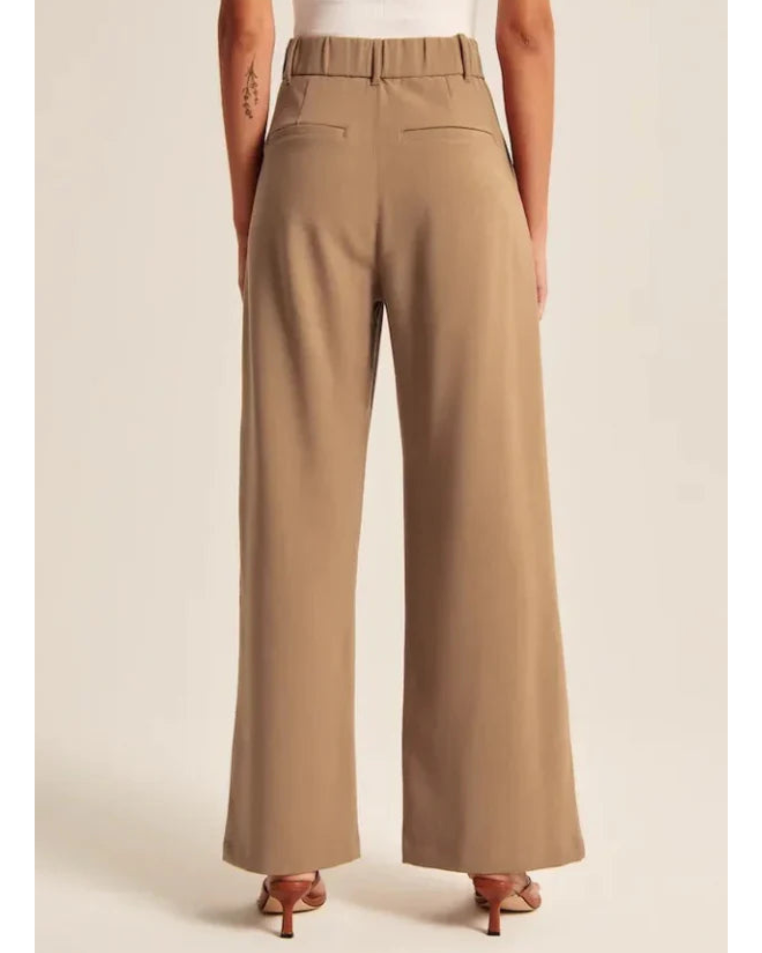 Elegante en Modellende T-Curve™ Broeken