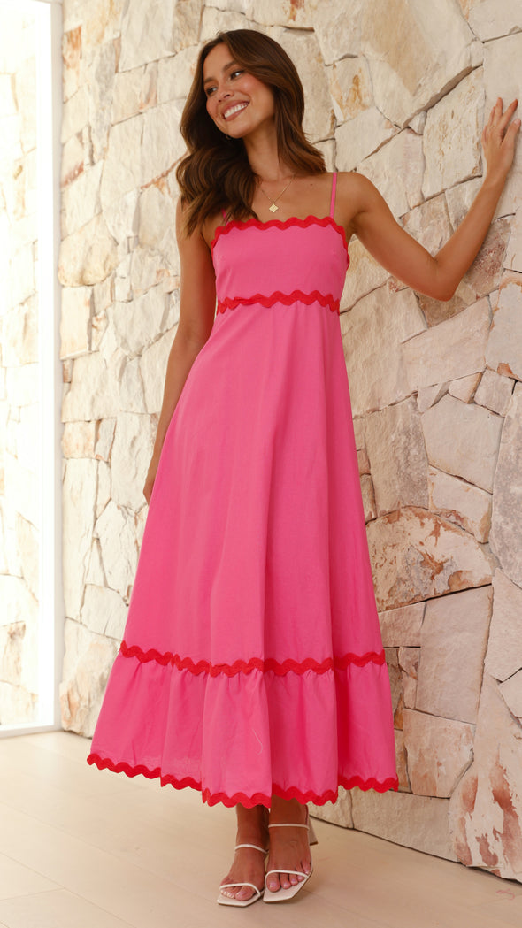 CLARA | LANGE JURK DIE DE ZOMERLIJKE VROUWELIJKHEID BENADRUKT